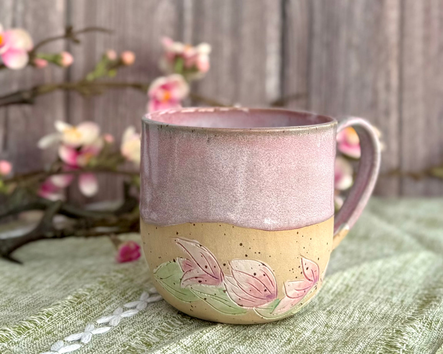 Produktion bis 8 Wochen nach Bestellung |Tasse/ Becher "Magnolien"