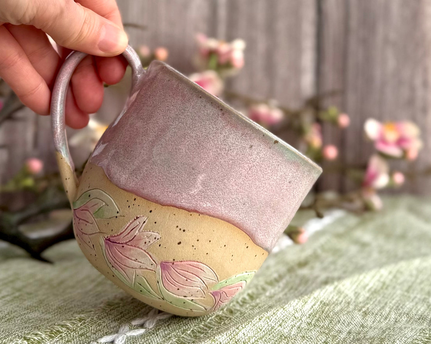 Produktion bis 8 Wochen nach Bestellung |Tasse/ Becher "Magnolien"