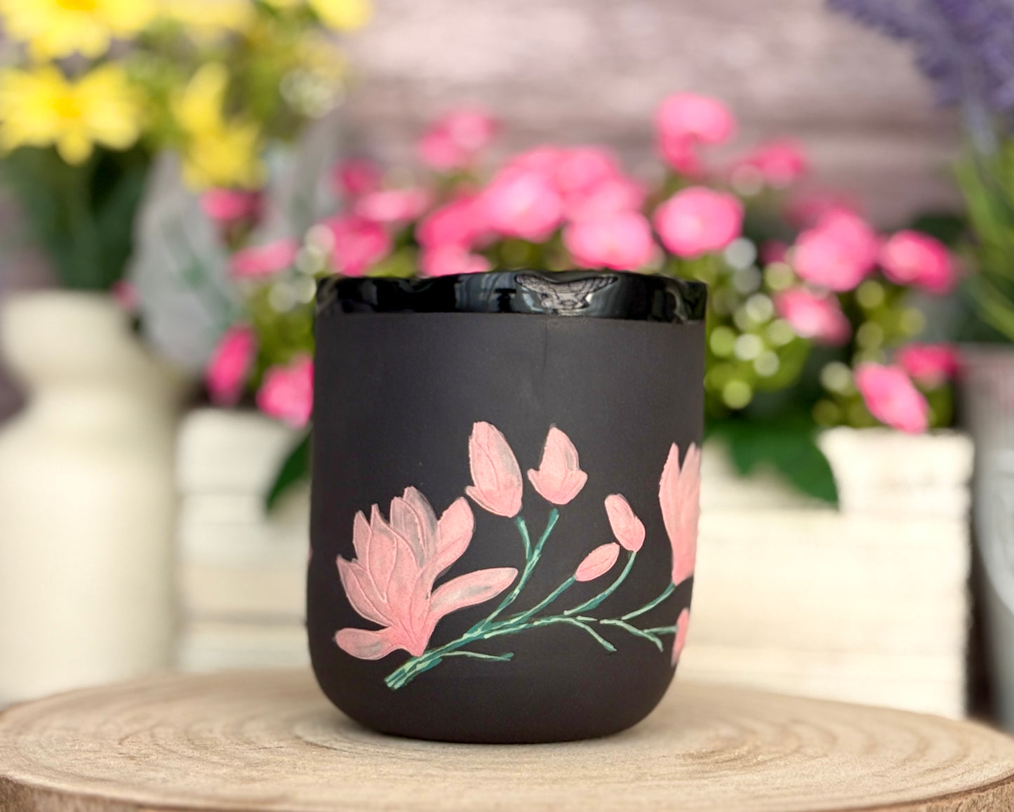 Porzellanbecher „Magnolien“ | Schwarzes Porzellan 300ml #56